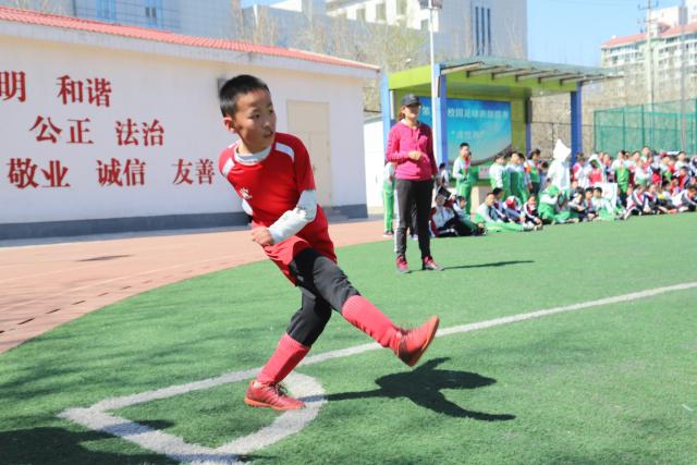 近11次京粤大战首钢仅1胜 莱登：攻联防出问题
